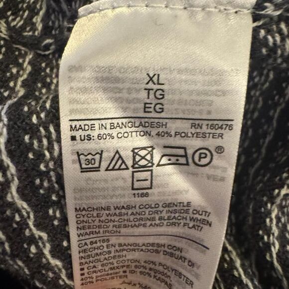 Old Navy Men’s Sweater XL Black White Knit Crewneck Long Sleeve Cotton Blend NWT - Picture 3 of 4